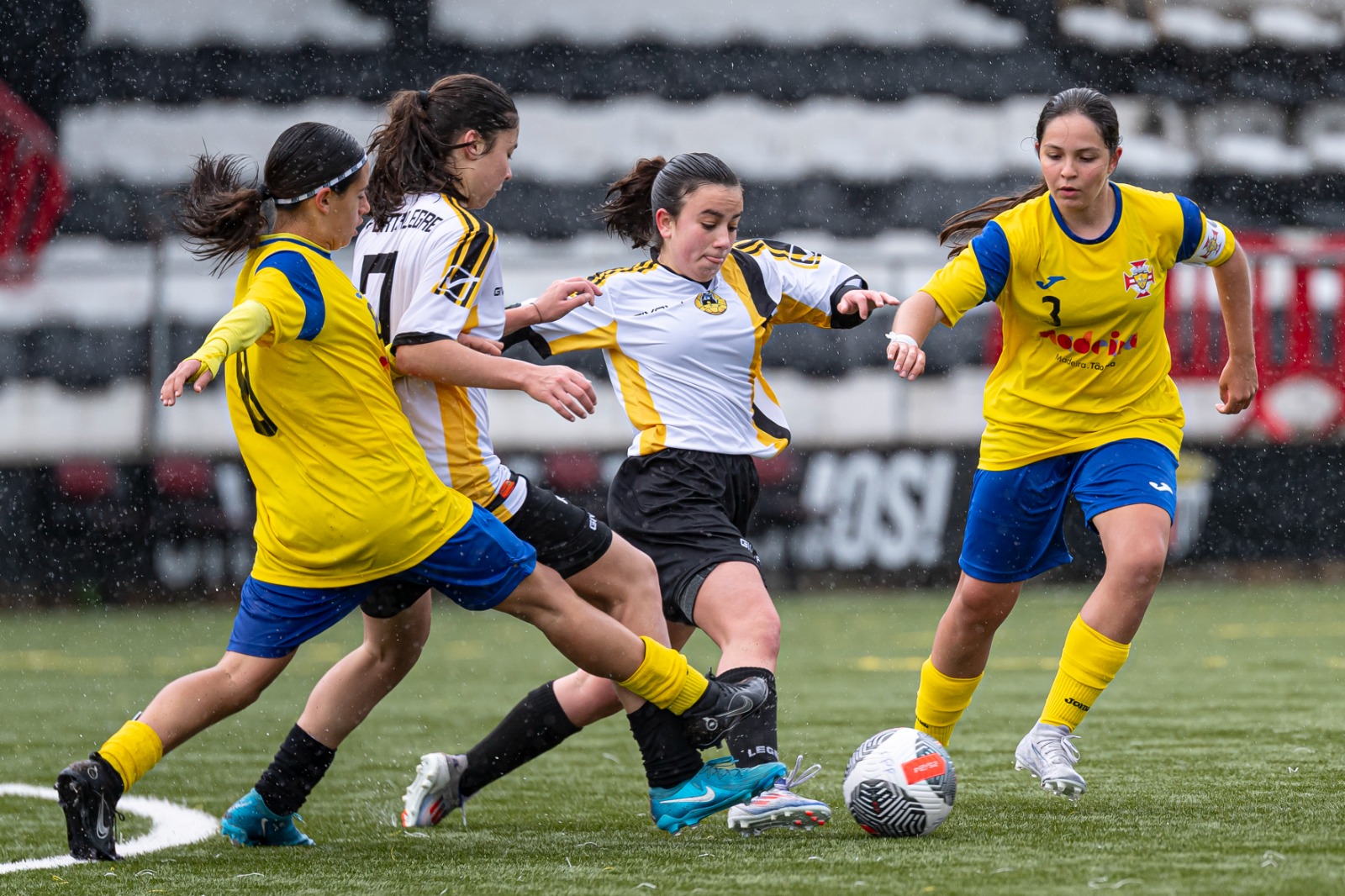 Sub-16 na elite do futebol feminino